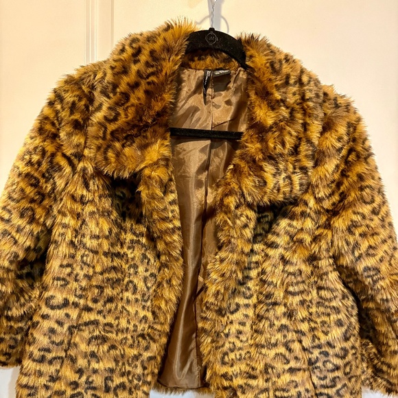 Jackets & Blazers - Animal print fur